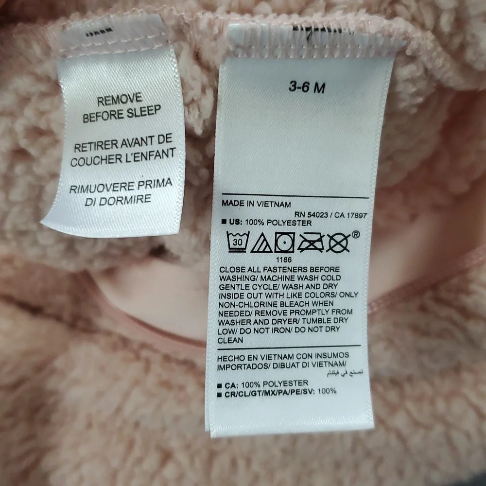 Old Navy Uni Bear Fuzzy Bunting